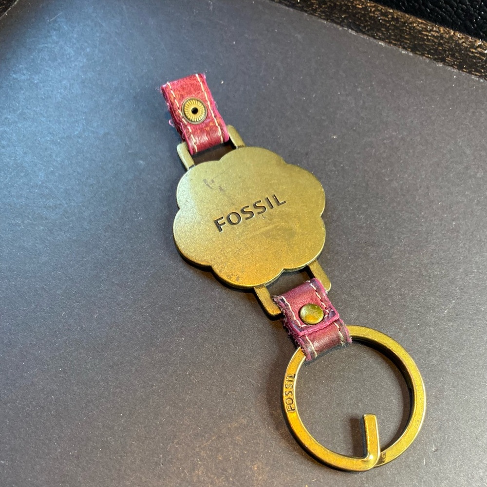Fossil Keychain - Picture 3 of 3